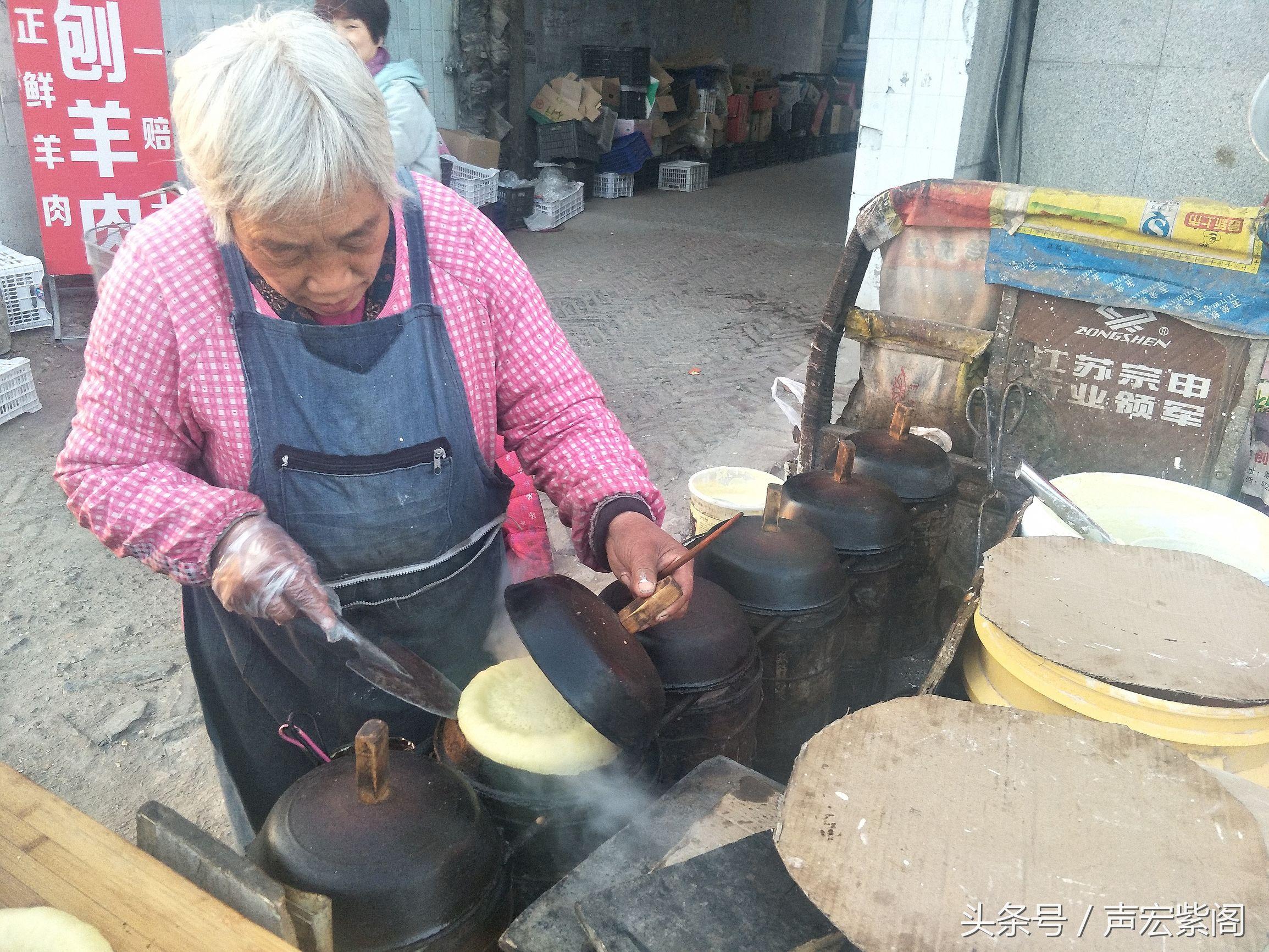 街头食品摊，文化表达与地域特色的独特展现